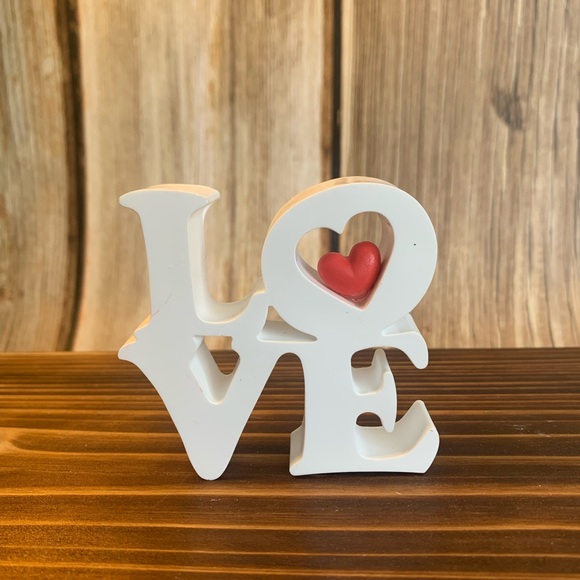 Love - Picture 2 of 5